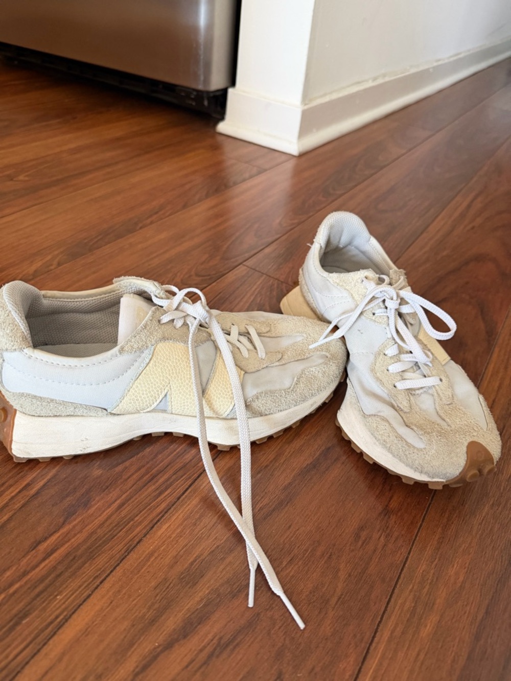 new balance Cream & White Casual Suede Running Sneakers